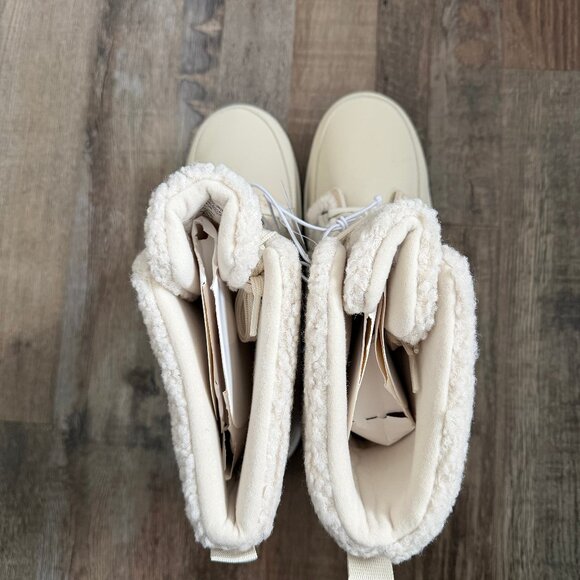 Women's Corie Winter Hiker Boots Shearling - Universal Thread™ Cream 10 - Picture 8 of 10